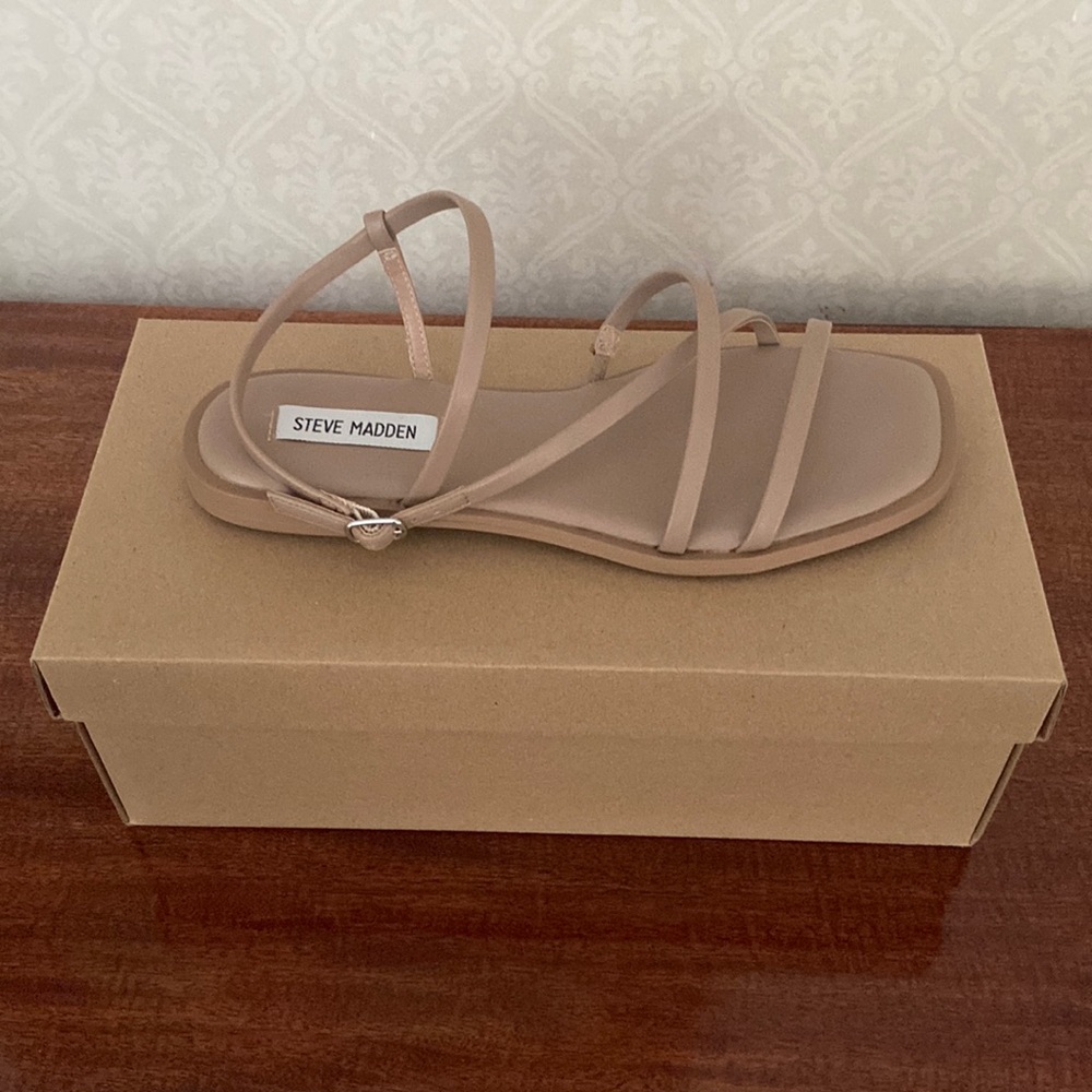 Steve Madden Bias Style Tan Sandals